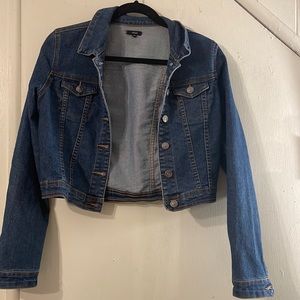 Dark denim fitted cropped jacket. Button details